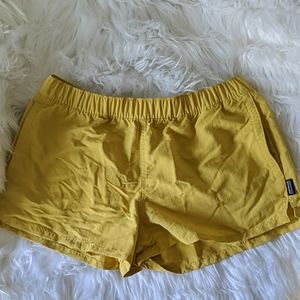 Patagonia Baggy Short Shorts sz Small Yellow EUC